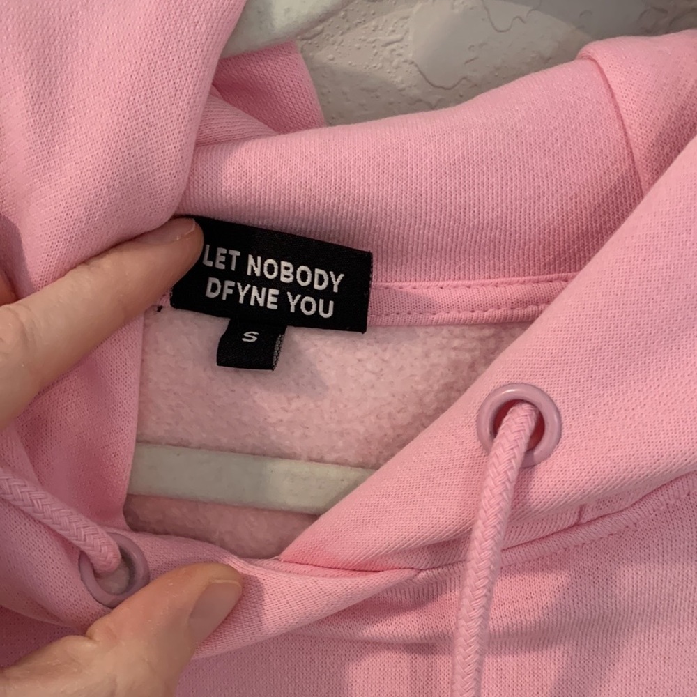 DFYNE Signature Hoodie - Picture 4 of 5